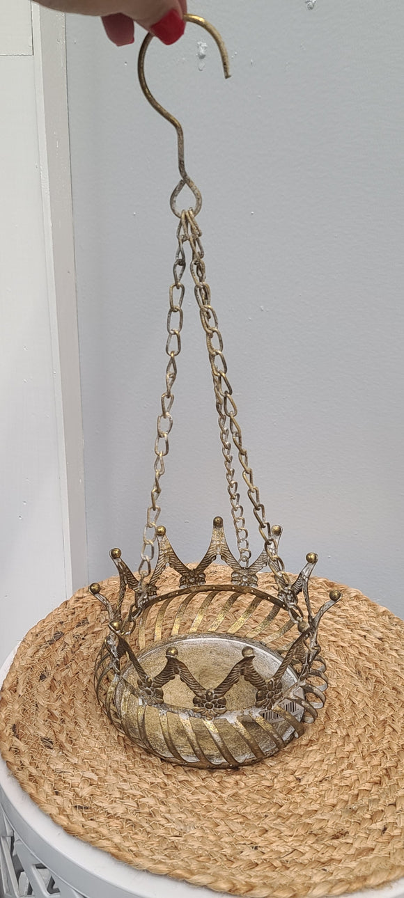 Crown Hanging Plant Holder